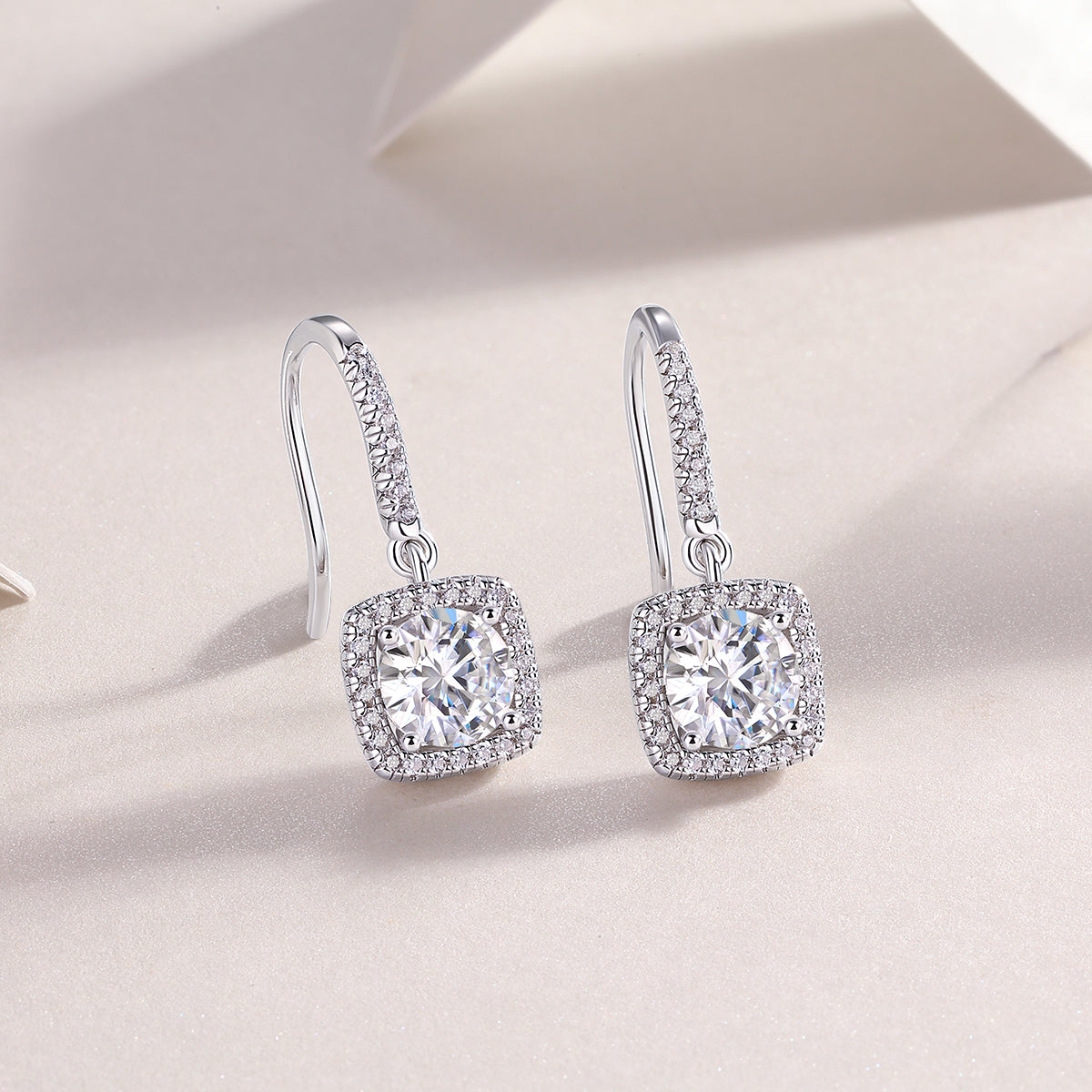 Moissanite Stud Earrings – S925 Silver, Platinum Plated