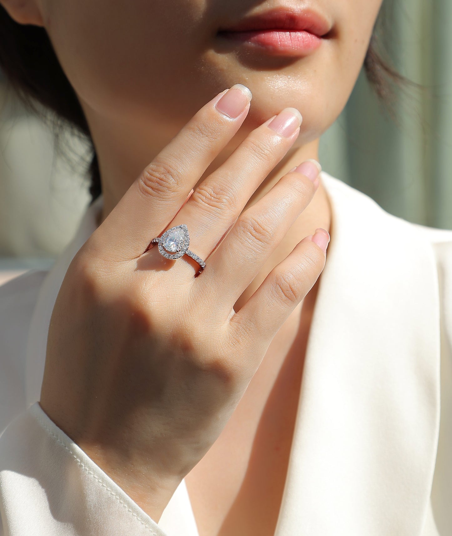 Luxury Electric Moissanite Ring – S925 Silver