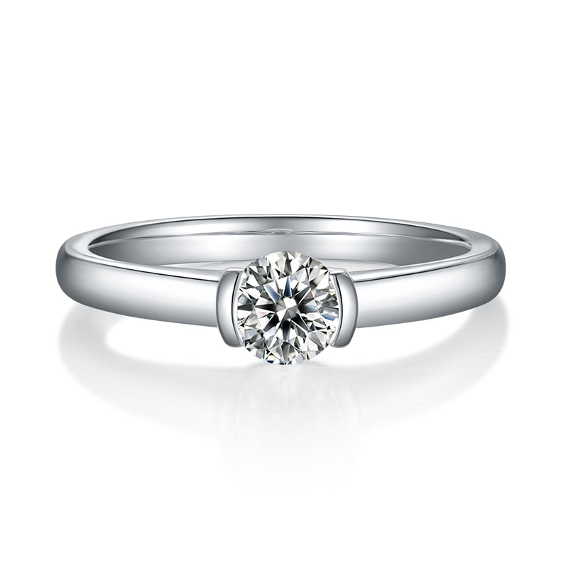 Luxury 0.5CT Moissanite Ring – S925 Silver