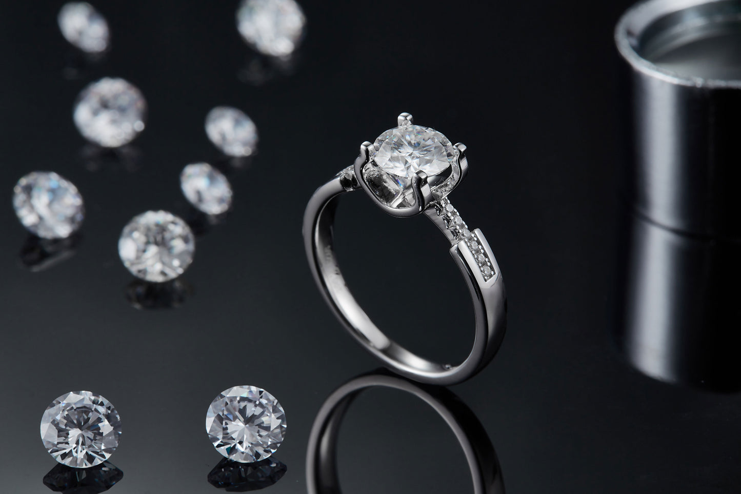 Luxury 1CT Shield Moissanite Ring – S925 Silver