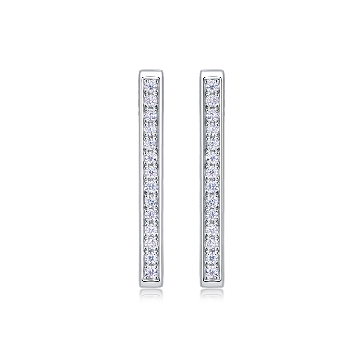 Brave – Moissanite Stud Earrings (S925 Silver, Platinum Plated)