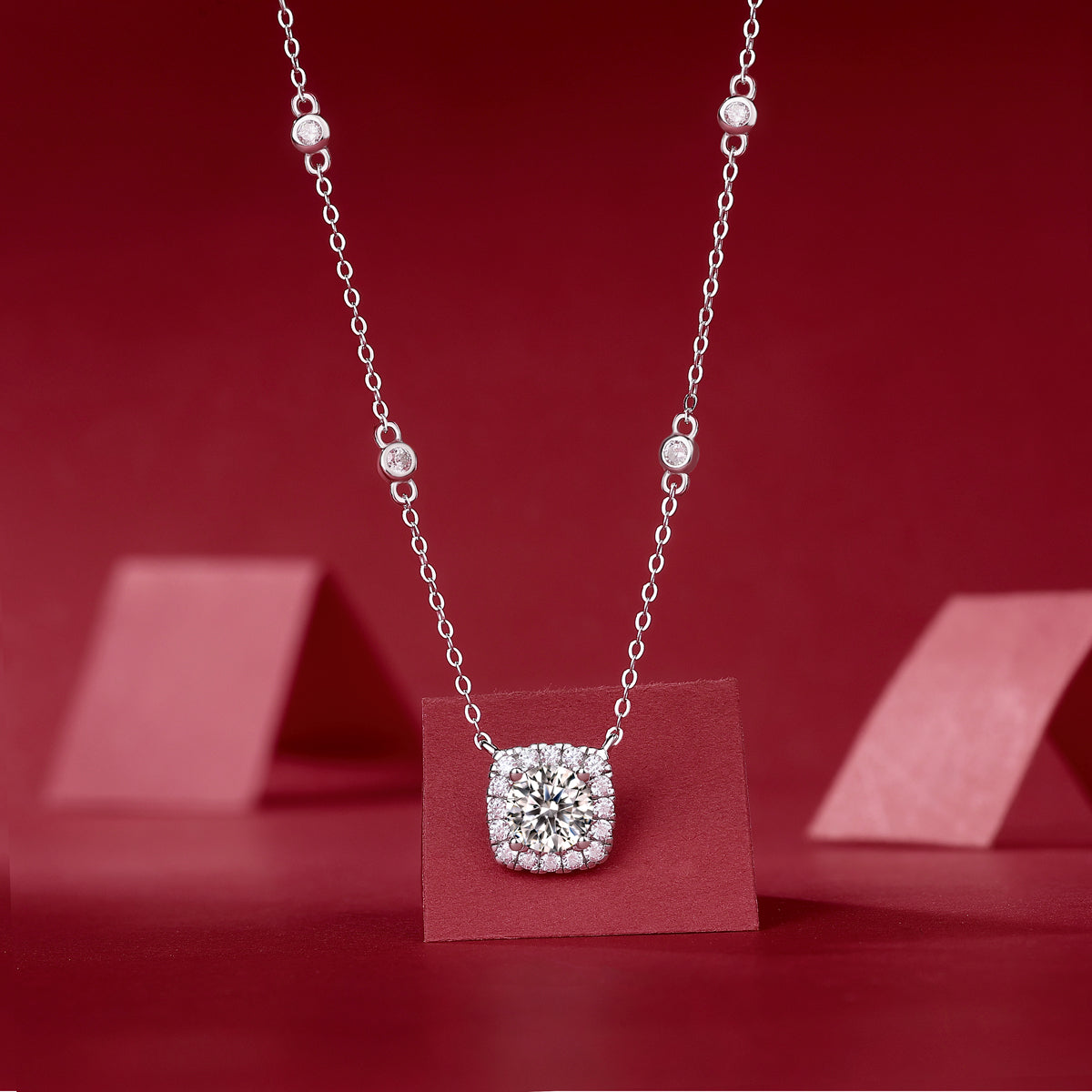 Fate in Dreams – Moissanite Pendant Necklace (S925 Silver, Platinum Plated)