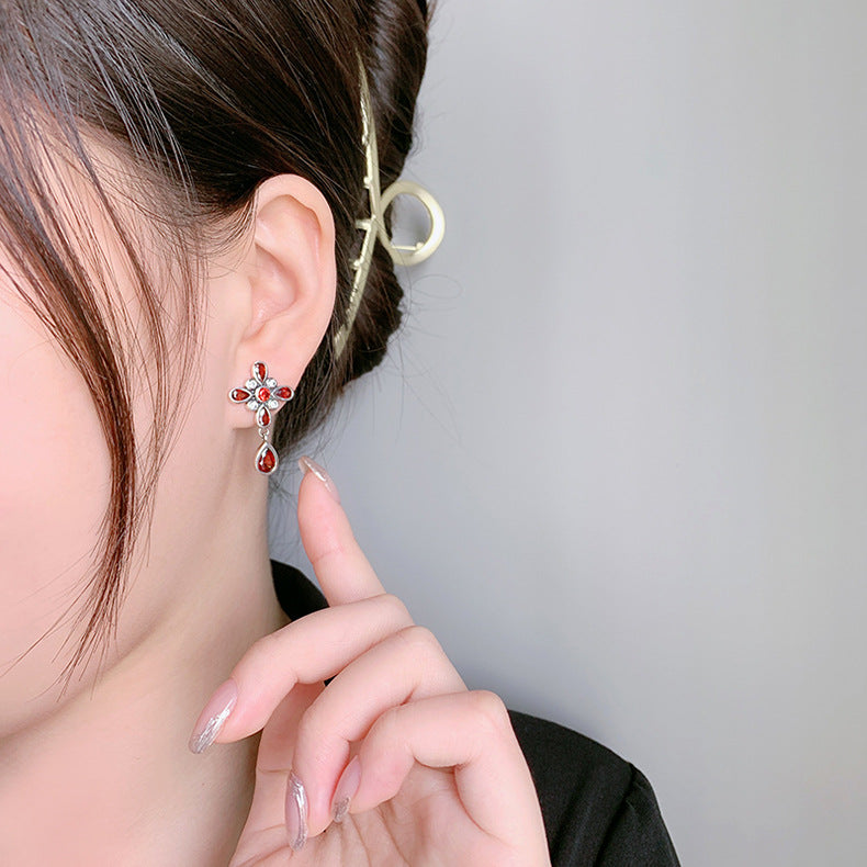 Nepalese Garnet Four Leaf Clover Set With Sterling Silver Earrings