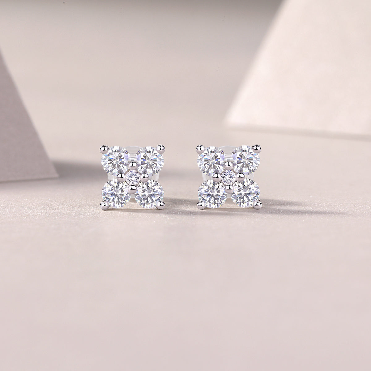 Luxury Sweetheart Moissanite Stud Earrings – S925 Silver