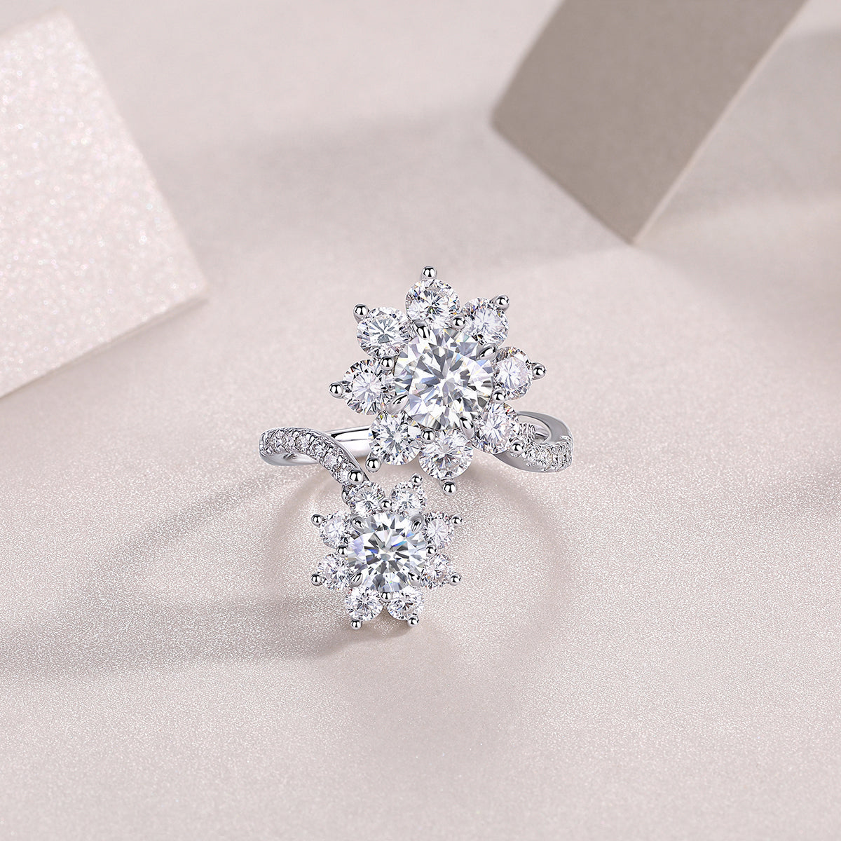 Petal Morning Dew – 1ct Moissanite Ring (S925 Silver, Platinum Plated)
