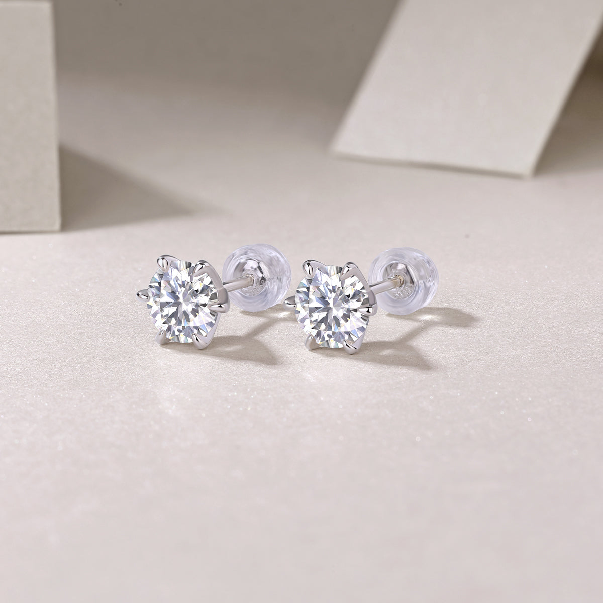 Luxury 1CT Moissanite Stud Earrings – S925 Silver