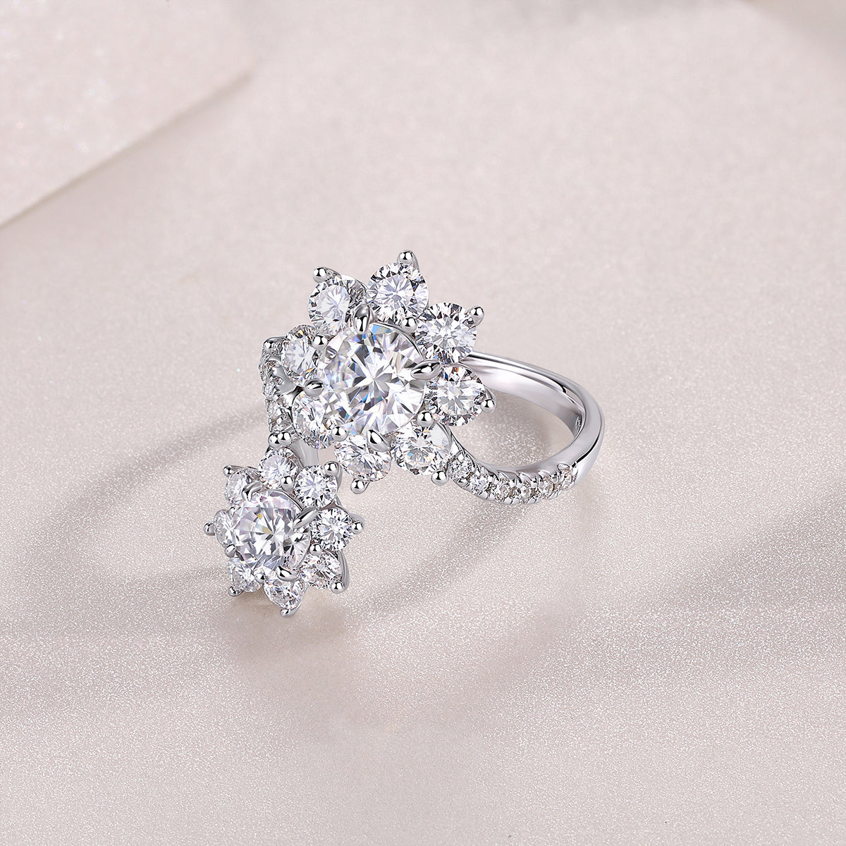 Petal Morning Dew – 1ct Moissanite Ring (S925 Silver, Platinum Plated)