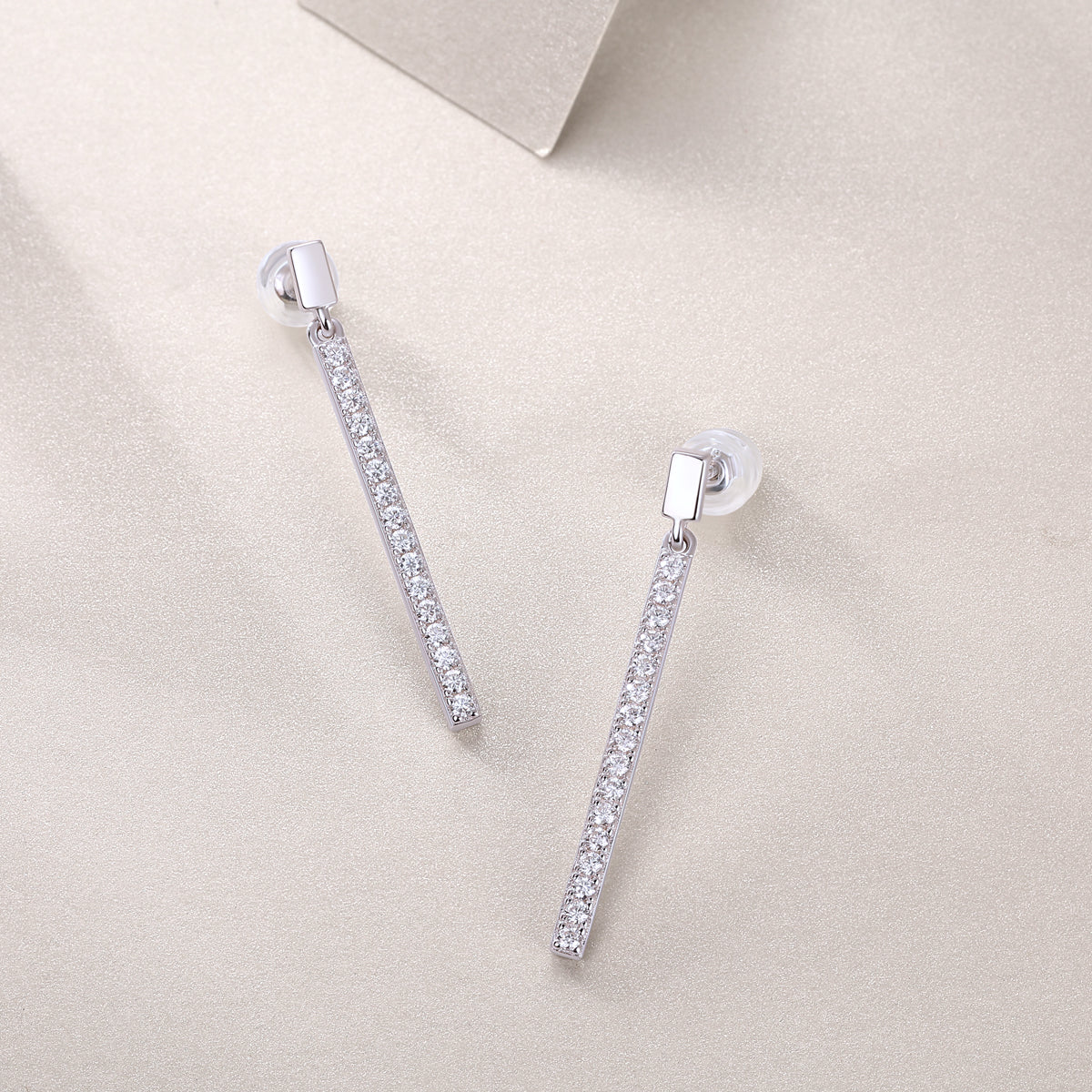 Moissanite Stud Earrings (S925 Silver, Platinum Plated)