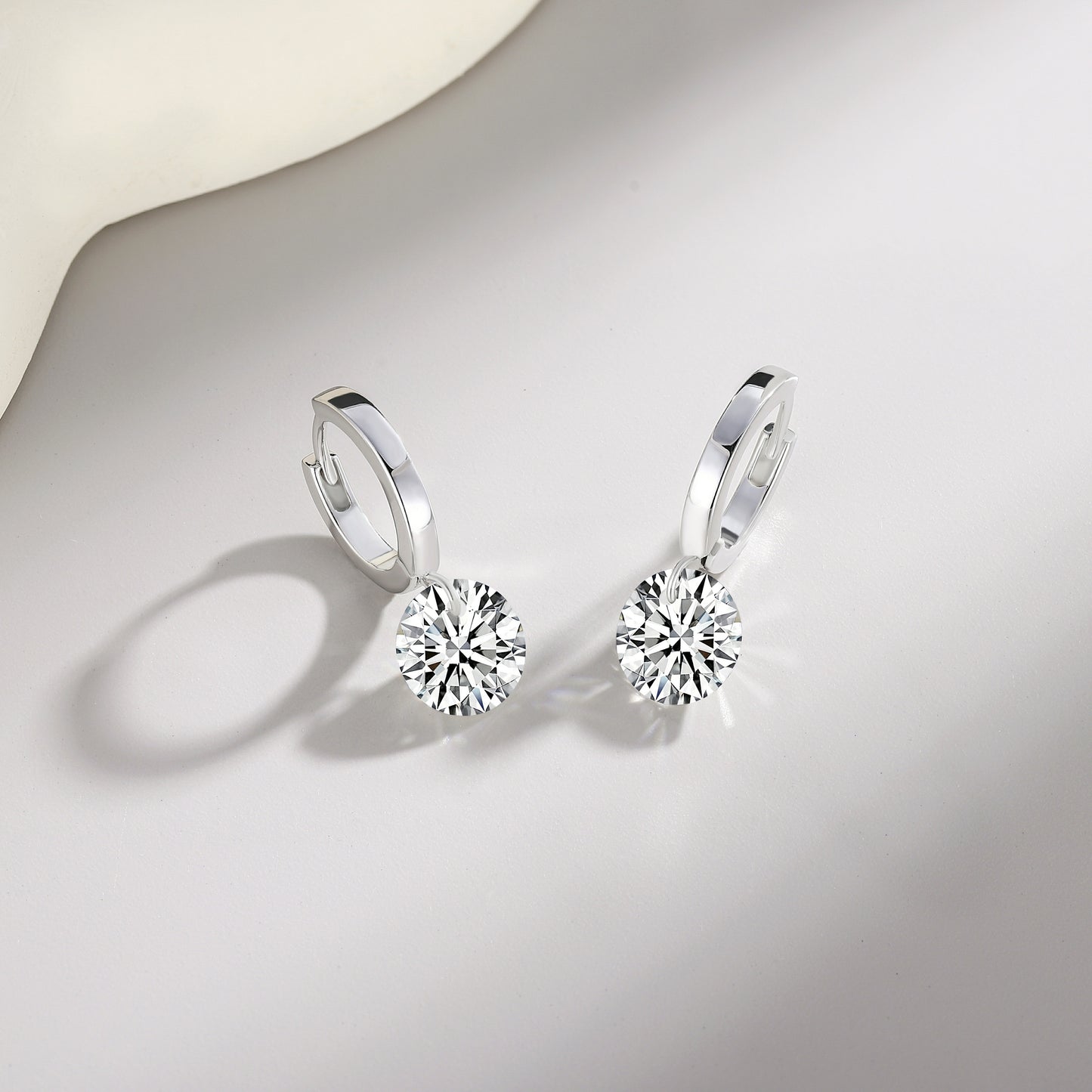 Moissanite Stud Earrings – S925 Silver, Platinum Plated