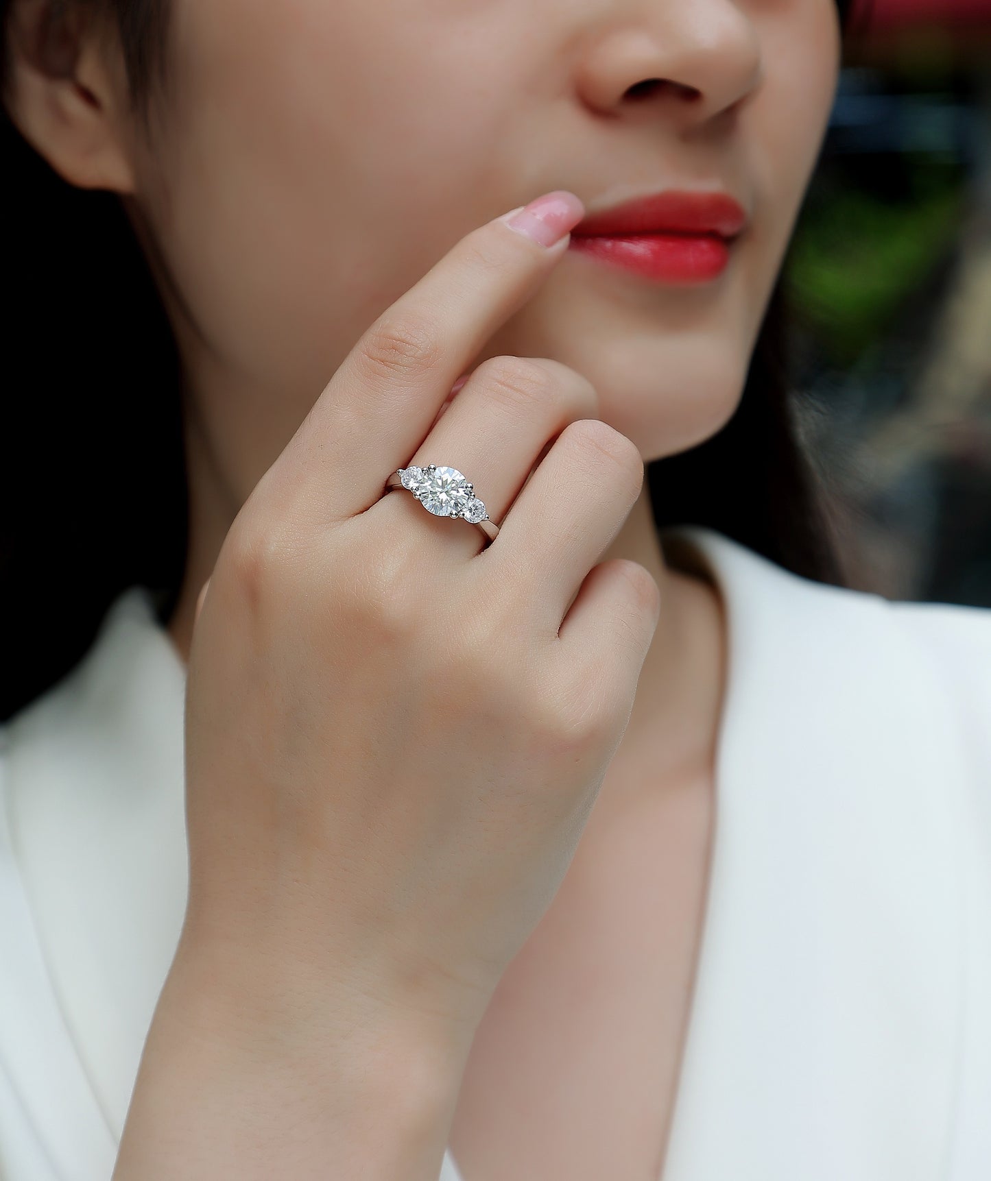 Luxury 2CT Three-Stone Moissanite Ring – S925 Gold Plated