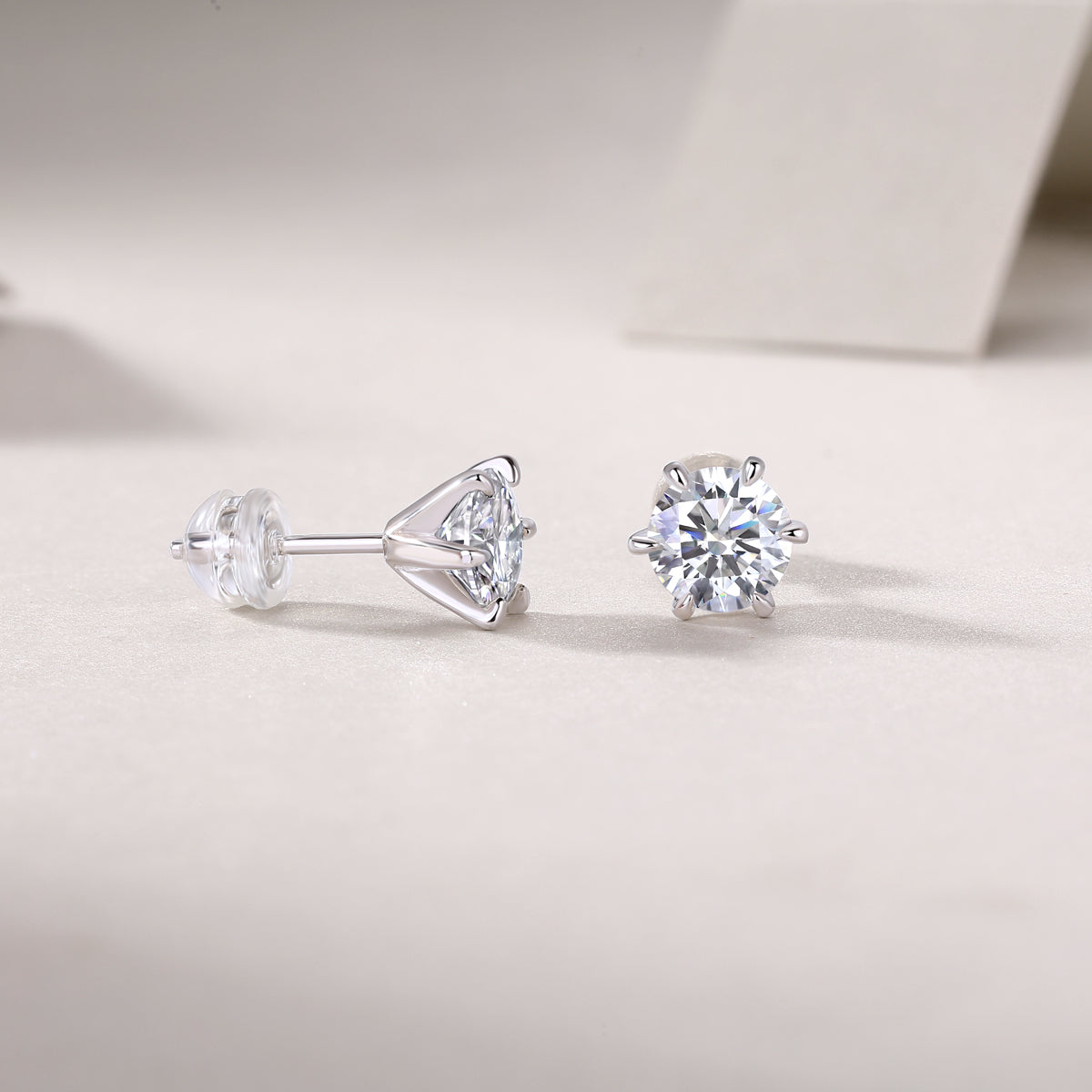 Luxury 1CT Moissanite Stud Earrings – S925 Silver