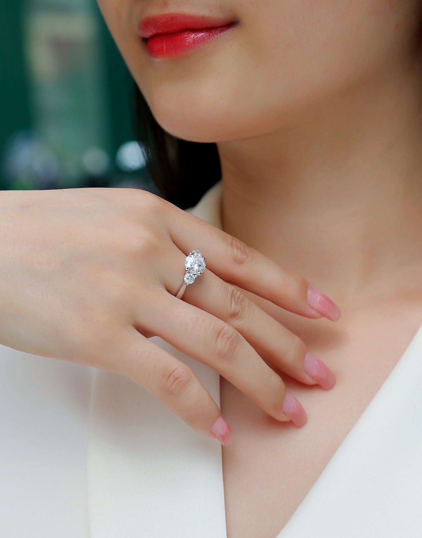 Luxury 2CT Three-Stone Moissanite Ring – S925 Gold Plated