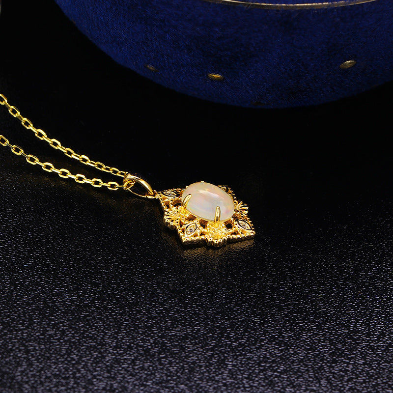 Original Bead Edged Hollow Diamond Pendant Egg Shaped Necklace