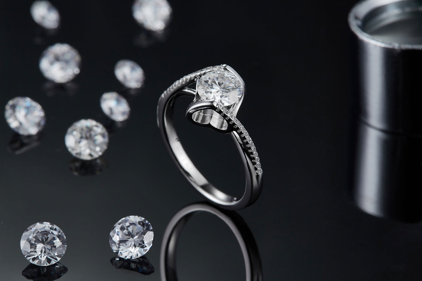 Luxury 1CT Moissanite Wedding Ring – S925 Silver