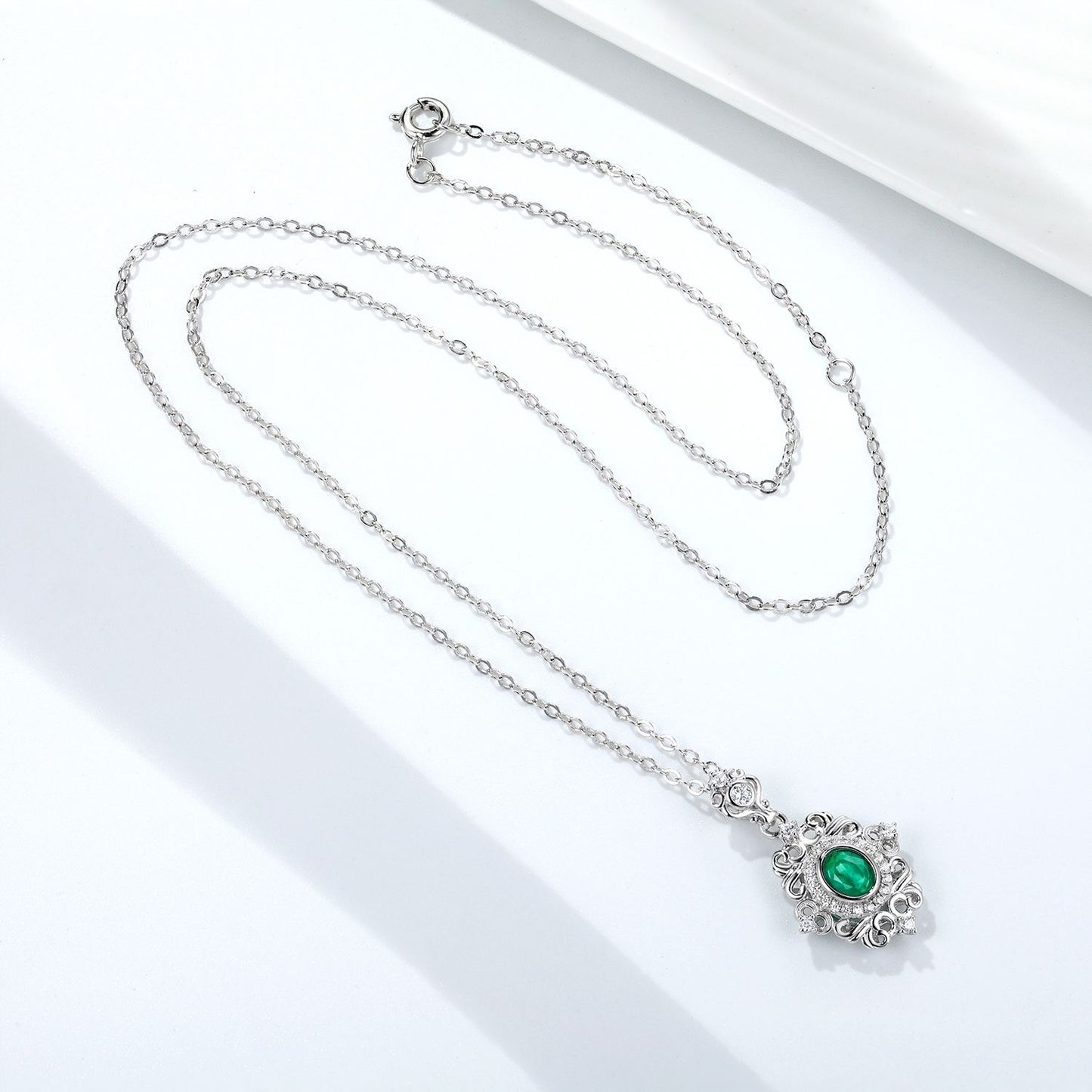 S925 Sterling Silver Natural Emerald Vintage Lace Necklace