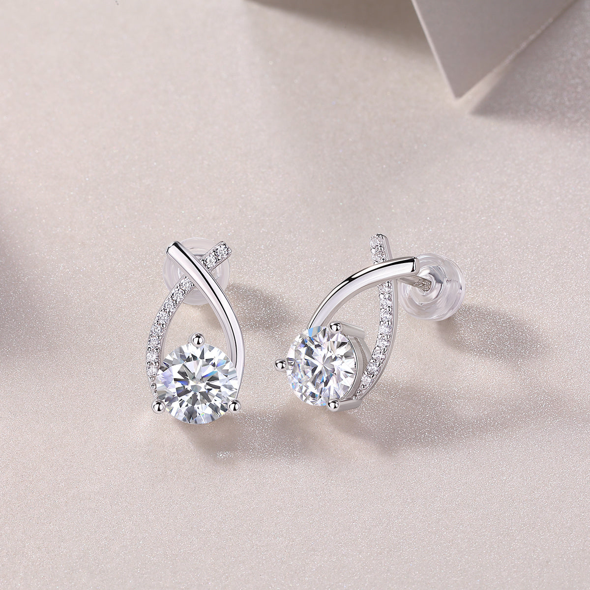 1ct Moissanite Stud Earrings (S925 Silver, Platinum Plated)