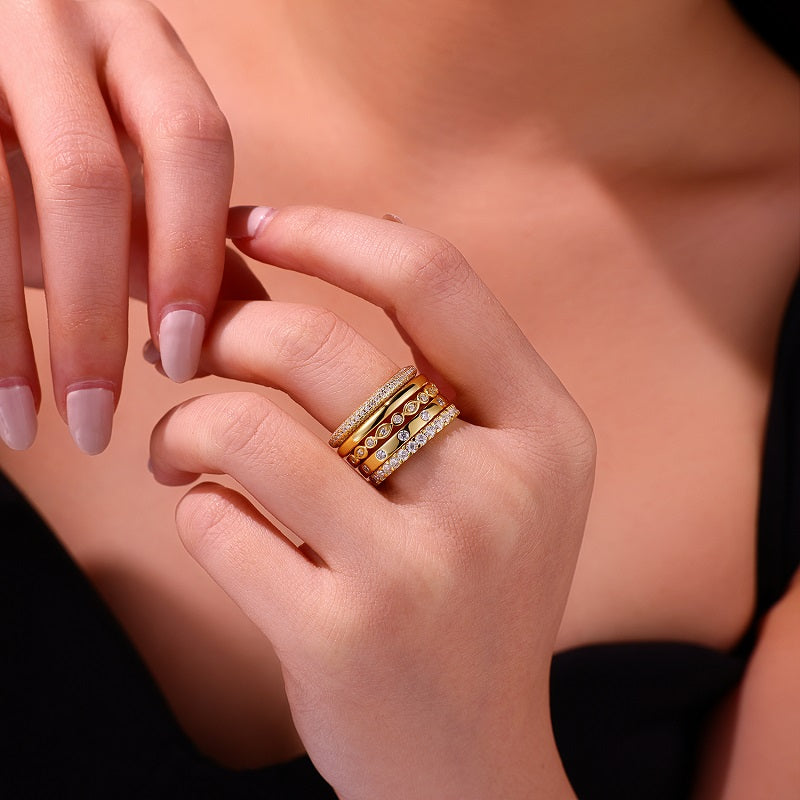 Luxury Golden Star Moissanite Ring – S925 Gold Plated